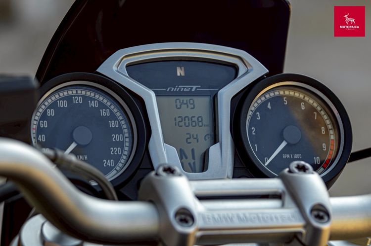 BMW R nineT ปี2014 สีดำ รถศูนย์ฯ วิ่ง12,000Km. แต่งครบ รูปที่ 5