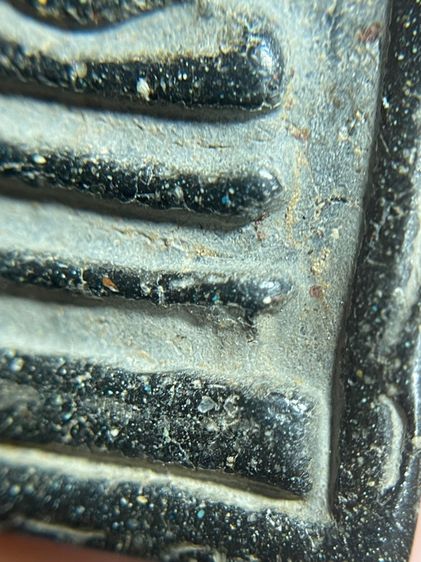 พระสมเด็จวัดระฆังพิมพ์ใหญ่สองหน้าเนื้อสีดําใบลาน รูปที่ 9