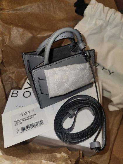 BOYY Bobby Charm with Strap สีเทา Frosted Grey ของใหม่มือ 1 แท้ 💯 รูปที่ 3