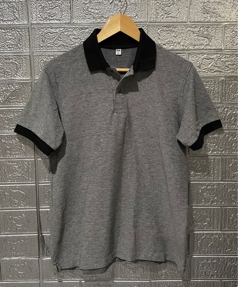 เสืัอ Uniqlo