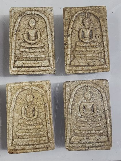 พระสมเด็จเนื้อจัด พ.ศ.2409 จำนวน10องค์ รูปที่ 5