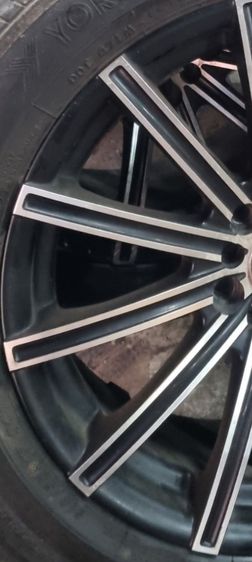 (ขายแล้ว)17" ใส่5รู114 ,5รู100ใส่ Civic 5 รู Camry Accord Teana HRV CRV Nissan X Trail Nissan Juke ซิลฟี่ กระบะ 5 รู 114 ,5รู100 ได้ทุกรุ่น ไม่แตกไม่ร้าว มีริ้วรอยตามการใช้งาน รูปที่ 17