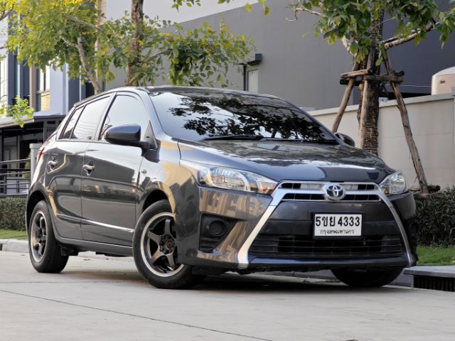 Toyota Yaris 2015 1.2 J Sedan เบนซิน ไม่ติดแก๊ส เกียร์อัตโนมัติ เทา รูปที่ 3