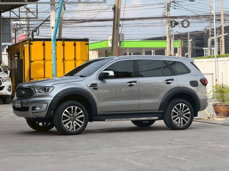 รถ Ford Everest 2.0 Titanium Plus สี เทา