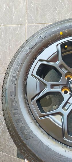 แม็กโตโยต้า ทราโว่ ขอบ18 พร้อมยางบริสโตน 265 60 18 ปลายปี25 แม็กป้ายแดงสีเดิม ตุ่มหน้ายางยังอยู่ทุกเส้น ใส่ revo vigo fortuner รูปที่ 12