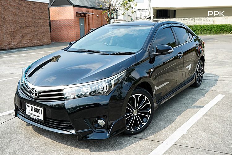 รถ Toyota Altis 1.8 Esport สี ดำ