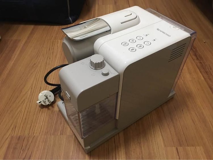 ขายเครื่องทำกาแฟ Nespresso Lattissima Touch  รูปที่ 4