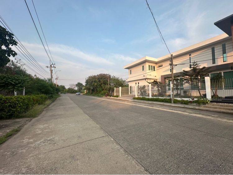 ตกแต่งครบ 2016 บ้านพูลวิลล่า 237 ตารางวา ในกรุงเทพ ราคา 18.5 ล้าน มีสระส่วนตัว ใกล้สนามกอล์ฟและโรงเรียนนานาชาติ รูปที่ 4