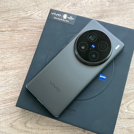 Vivo X100 Ultra 512 CN แบต 100 สวยกริ๊บ ใช้ถนอมมากไม่มีตำหนิเลย ครบกล่อง เคสอย่างดี 2 อัน รูปที่ 6