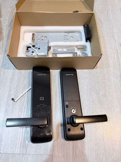 ขายต่อ Digital Door Lock igloohome ของแท้ สภาพดี ใช้งานได้ปกติ 