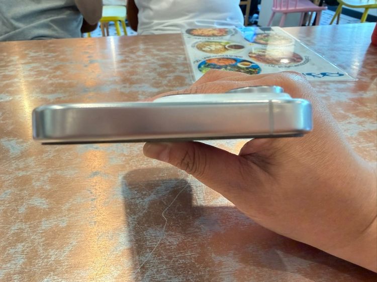iPhone 16 Pro 128GB สีขาว เครื่องสภาพดี ใช้งานเอง ดูแลดีมาก รูปที่ 4