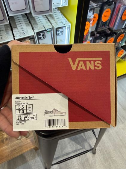 รองเท้า vans สีชมพูลายดอกไม้ รูปที่ 6