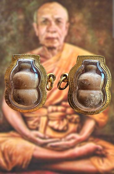 น้ำเต้ารุ่นเเรกหลวงพ่อสด