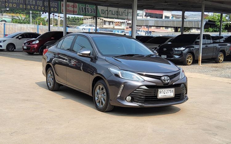 Toyota Vios 2021 1.5 Mid Sedan เบนซิน ไม่ติดแก๊ส เกียร์อัตโนมัติ เทา รูปที่ 3