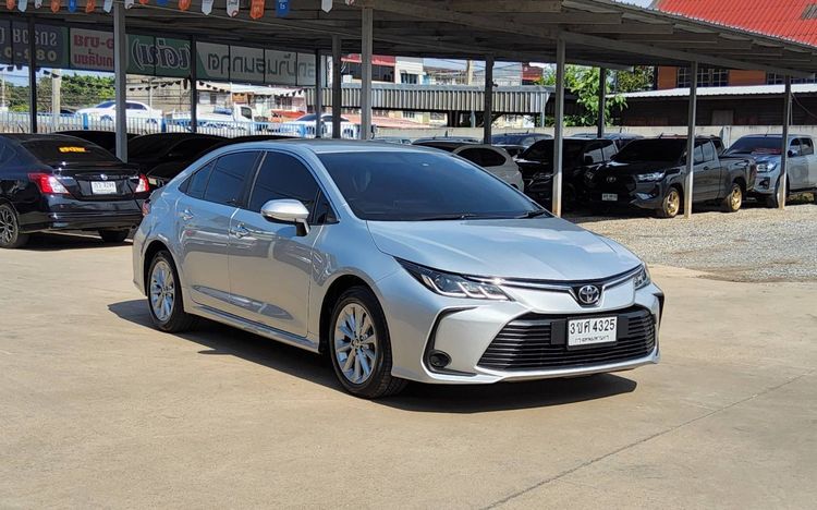 Toyota Altis 2023 1.6 G Sedan เบนซิน ไม่ติดแก๊ส เกียร์อัตโนมัติ บรอนซ์เงิน รูปที่ 3