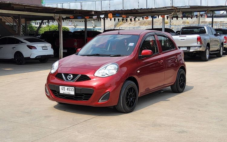 รถ Nissan March 1.2 E สี แดง