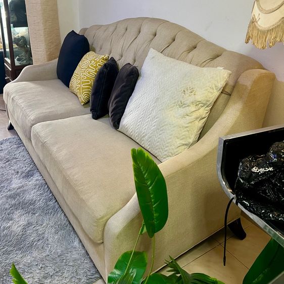 ส่งต่อโซฟาผ้า สไตล์หลุยส์วินเทจ