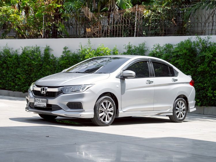 Honda City 2017 1.5 V Sedan เบนซิน ไม่ติดแก๊ส เกียร์อัตโนมัติ บรอนซ์เงิน รูปที่ 3