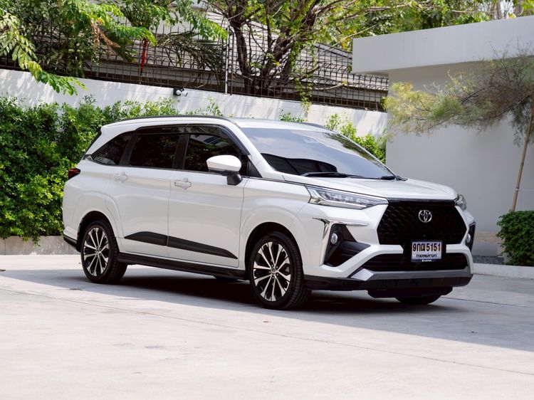 รถ Toyota Veloz 1.5 Premium สี ขาว