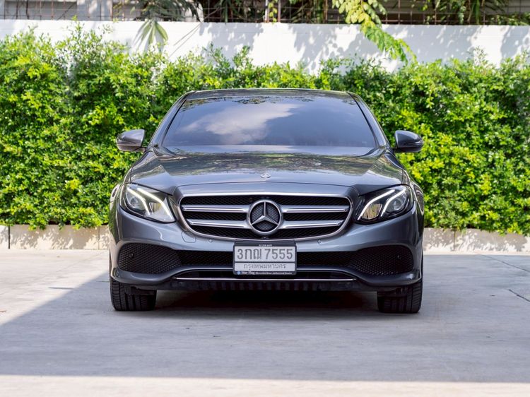 Mercedes-Benz E-Class 2018 E350 Sedan ปลั๊กอินไฮบริด (PHEV) ไม่ติดแก๊ส เกียร์อัตโนมัติ เทา รูปที่ 2