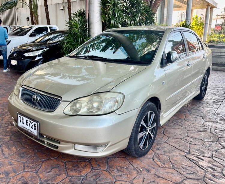 รถ Toyota Altis 1.8 G สี บรอนซ์ทอง
