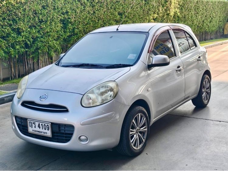 รถ Nissan March 1.2 E สี เทา