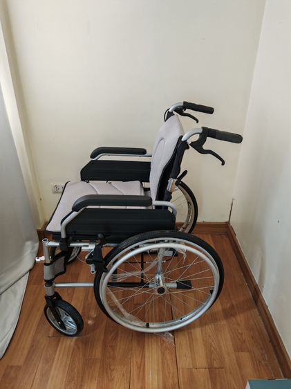 wheel chair รูปที่ 2