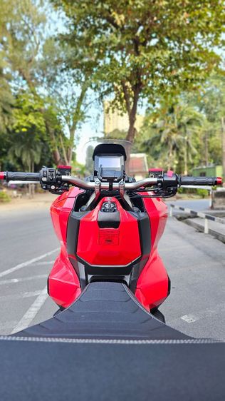 Honda adv 350 รูปที่ 2