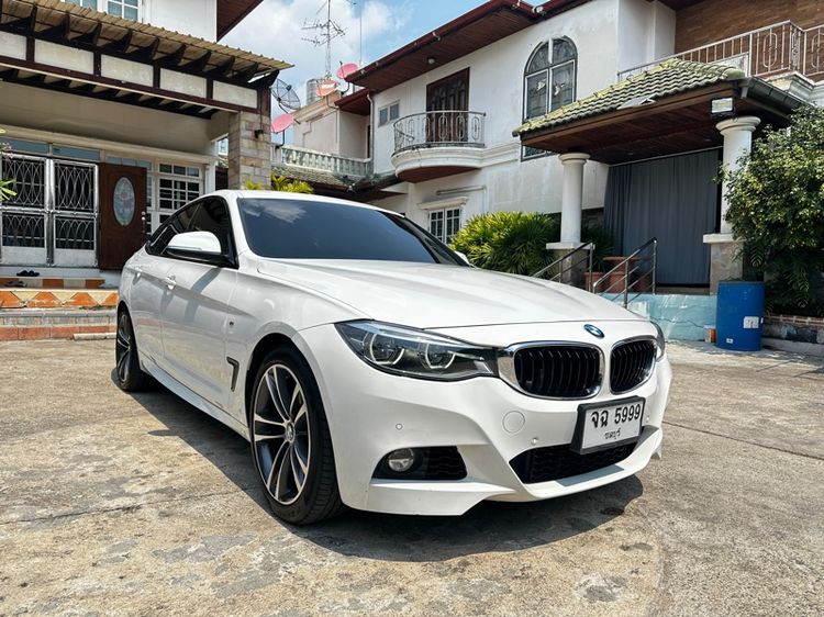 BMW Series 3 2017 320d Sedan ดีเซล ไม่ติดแก๊ส เกียร์อัตโนมัติ ขาว รูปที่ 2