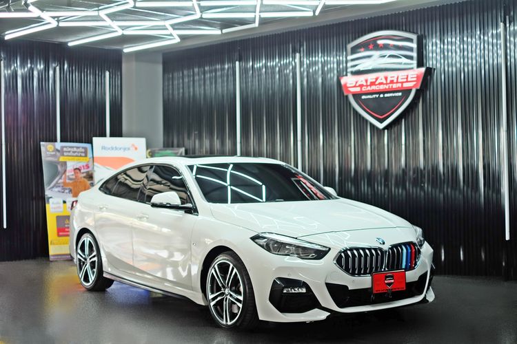 รถ BMW Series 2 220i สี ขาว