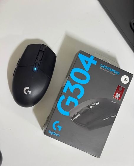 เม้าส์ และคีย์บอร์ด WIRELESS MOUSE (เมาส์ไร้สาย) LOGITECH G304 LIGHTSPEED WIRELESS ของแท้นะ   รายละเอียดสินค้าโดยย่อ  • 200-12000 DPI • 6 Button • Wireless 2.4G
