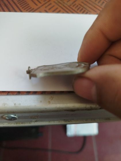 เหรียญ ร.9 72พรรษา ปี 2542 เนื้ออัลปาก้า รูปที่ 4