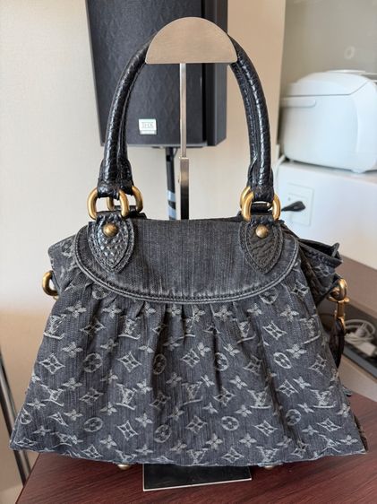 Authentic LV Monogram LV Denim Neo Cabby MM M95351 Handbag รูปที่ 2