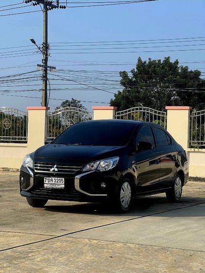 Mitsubishi Attrage 2022 1.2 GLX Sedan เบนซิน ไม่ติดแก๊ส เกียร์อัตโนมัติ ดำ รูปที่ 2