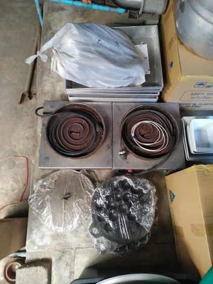 ต้องการขายเตาขนมครกไฟฟ้าขนาดใหญ่ 2 หัว พร้อมเบ้าขนมครก 2 อัน