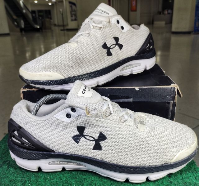 รองเท้า💥UNDER ARMOUR CHAGED💥ของแท้‼️สวยๆ เดิมๆ สภาพดี💥ไซร์ 45