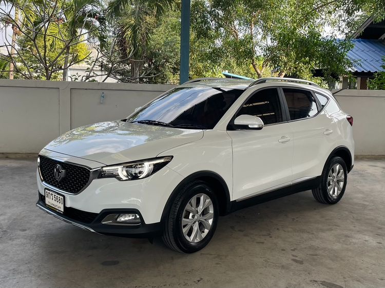 MG ZS รุ่น 1.5 D สีขาว AT ปี 2019