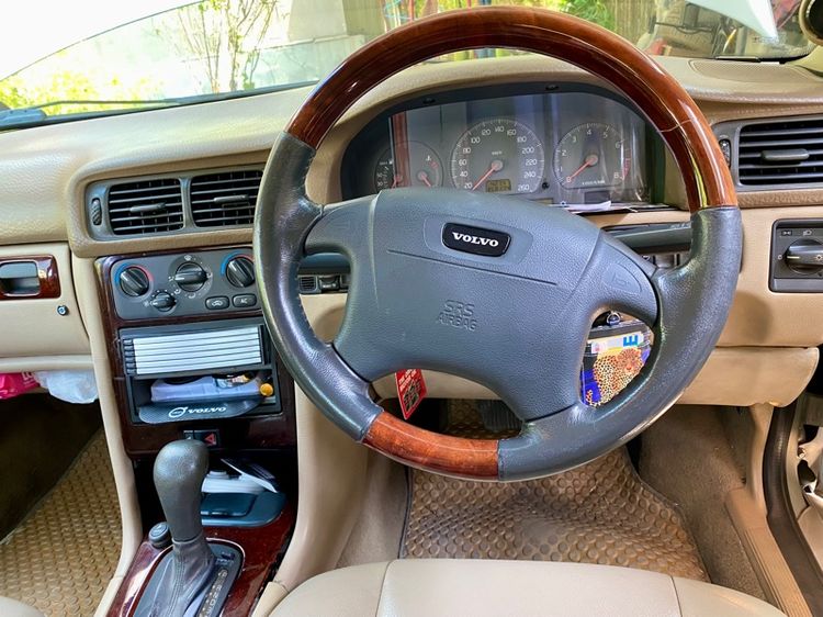 Volvo S70 2021 2.3 Sedan เบนซิน LPG เกียร์อัตโนมัติ น้ำตาล รูปที่ 4