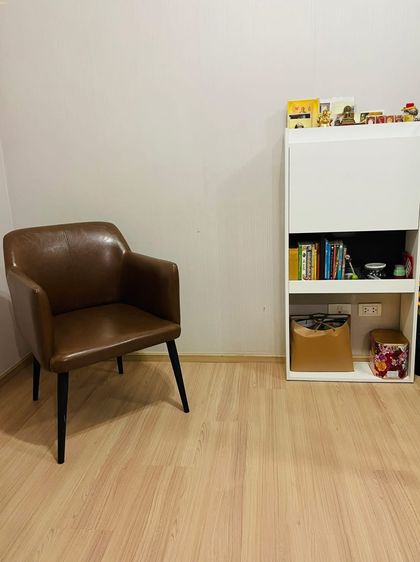 เกาอี้หนังแท้ สีน้ำตาล