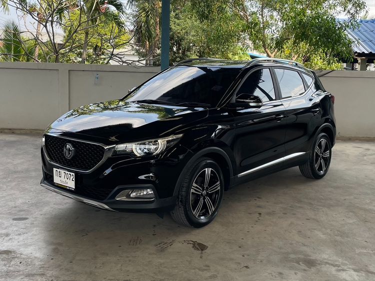 MG ZS รุ่น 1.5 X สีดำ AT ปี 2019