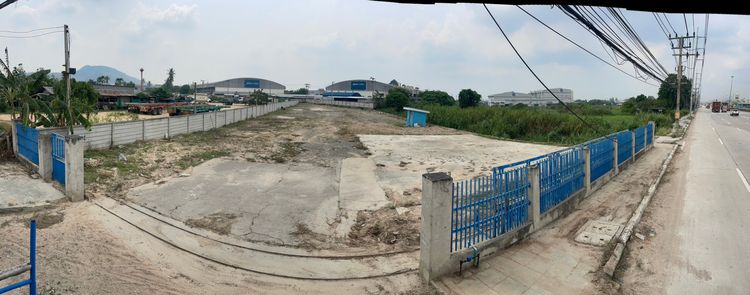 ที่ดินสวยติดถนนใหญ่