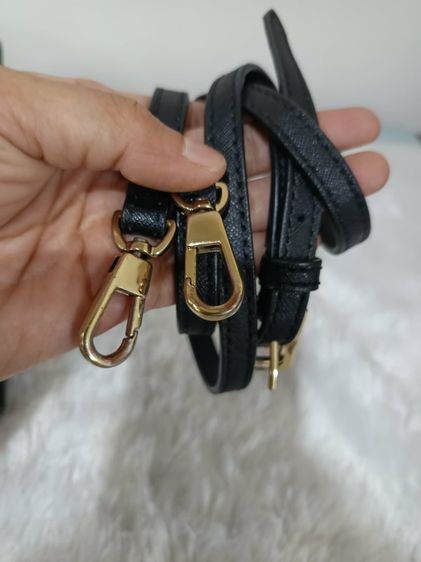 Used Tory หนังซาฟิโนสีดำ สายครอสถอดได้ ปรับได้ ใส่มือถือได้ สวย 9x3x6 นิ้ว  รูปที่ 15