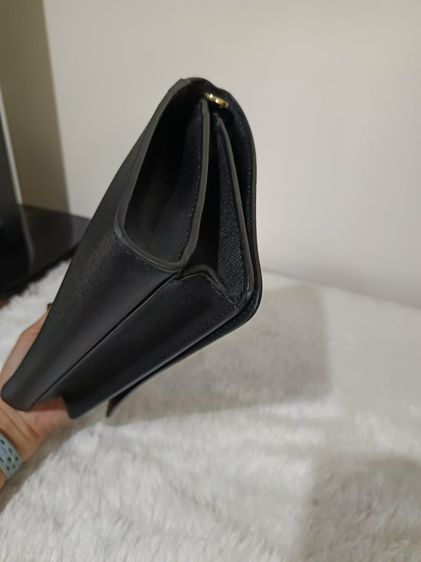 Used Tory หนังซาฟิโนสีดำ สายครอสถอดได้ ปรับได้ ใส่มือถือได้ สวย 9x3x6 นิ้ว  รูปที่ 6