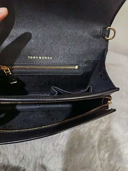 Used Tory หนังซาฟิโนสีดำ สายครอสถอดได้ ปรับได้ ใส่มือถือได้ สวย 9x3x6 นิ้ว  รูปที่ 3