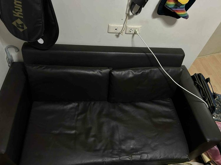 ขาย โซฟา แบบปรับปูนอนได้ ขออนุญาตปล่อย โซฟาที่ห้องหน่อยนะครับ ราคา 1,500.- ครับ สามารถปรับนอนได้ บางขุนเทียน 16 มายกไปได้เลยครับหากสนใจ 🙏