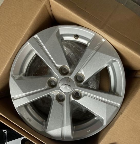 ขายล้อแม๊กไทตัน 22 ตัวเตี้ย ขอบ16 