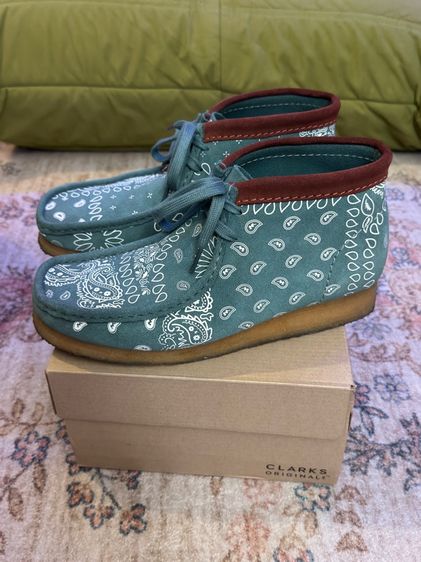 เขียว หนังแท้ รองเท้าหนังกึ่งทางการ UK 8 | EU 42 | US 8.5 CLARKS Wallabee Boot