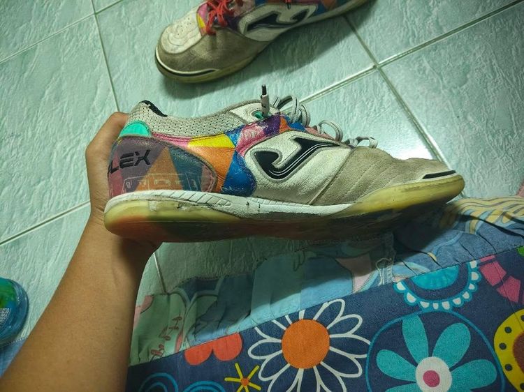 รองเท้าโจมาตอเรีย รูปที่ 6