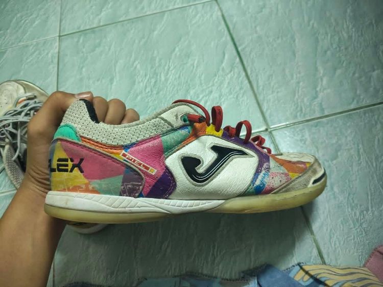 รองเท้าโจมาตอเรีย รูปที่ 3