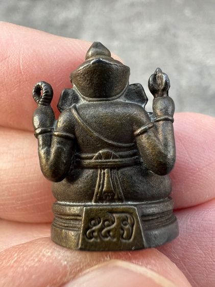 พระพิฆเนศ 55 ปี คณะจิตรกรรม มหาวิทยาลัยศิลปากร รูปที่ 2